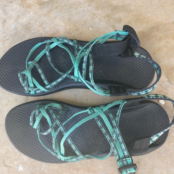 chacos womens 10 wide